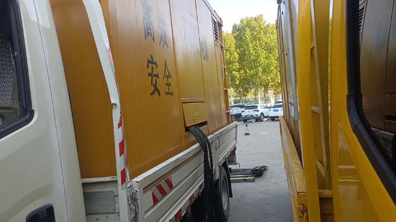 云溪如何判断柴油发电机组和UPS电源的切换时间是否符合要求？